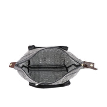 Load image into Gallery viewer, AVENTURA 02 DUFFLE BAG