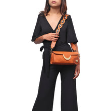 Load image into Gallery viewer, BEATRIX 02 CROSSBODY - Hidesign