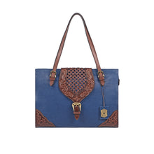 Load image into Gallery viewer, BELLE STAR 01 TOTE BAG