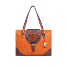 Load image into Gallery viewer, BELLE STAR 01 TOTE BAG
