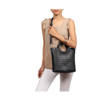 Load image into Gallery viewer, BETH 07 TOTE BAG