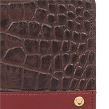 Load image into Gallery viewer, BOBBY W2 BI-FOLD WALLET