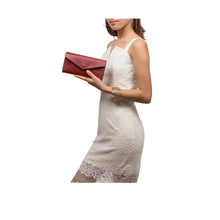 Load image into Gallery viewer, DINAH W1 CLUTCH