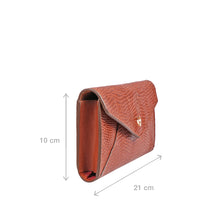 Load image into Gallery viewer, DINAH W1 CLUTCH