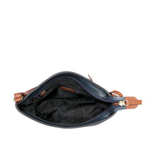 Load image into Gallery viewer, EE ARIES 01 SHOULDER BAG