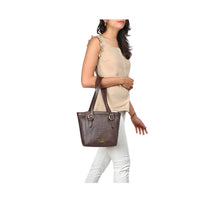 Load image into Gallery viewer, EE DUBAI 02 SHOULDER BAG