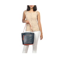 Load image into Gallery viewer, EE JUPITER 01 SHOULDER BAG