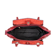 Load image into Gallery viewer, EE LIYA 01 SHOULDER BAG