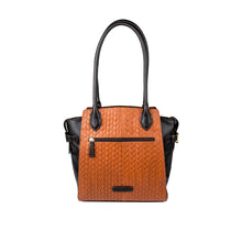 Load image into Gallery viewer, EE LIYA 01 SHOULDER BAG