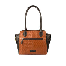 Load image into Gallery viewer, EE LIYA 02 SHOULDER BAG