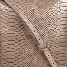 Load image into Gallery viewer, EE SCORPIO 03 CROSSBODY