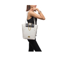 Load image into Gallery viewer, EE SIBYL 01 SHOULDER BAG