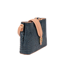 Load image into Gallery viewer, EE SILVIA 03-M SLING BAG