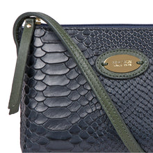 Load image into Gallery viewer, EE TERESA 03 SLING BAG