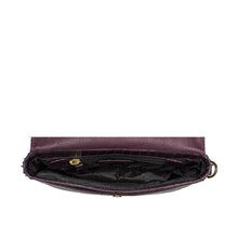 Load image into Gallery viewer, EE VENUS 02 SHOULDER BAG - Hidesign