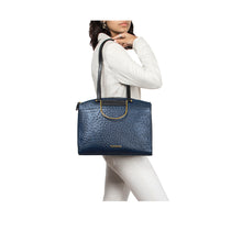 Load image into Gallery viewer, GRETA 01 SHOULDER BAG