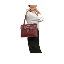Load image into Gallery viewer, GWEN 01 SHOULDER BAG