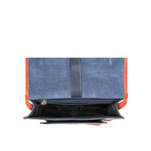 Load image into Gallery viewer, HALSEY 01 CROSSBODY - Hidesign