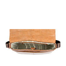 Load image into Gallery viewer, HELVELLYN 01 MESSENGER BAG