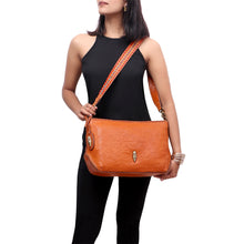 Load image into Gallery viewer, KIBOKO 02 SHOULDER BAG - Hidesign