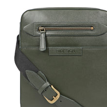 Load image into Gallery viewer, MACKENZIE 02 SB CROSSBODY