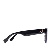 Load image into Gallery viewer, MALLORCA LARGE WAYFARER SUNGLASS