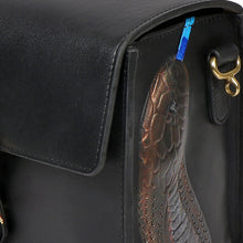 Load image into Gallery viewer, NAIA 01 SLING BAG