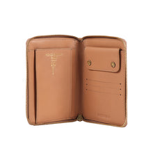 Load image into Gallery viewer, PIERRE (RF) PASSPORT HOLDER - Hidesign