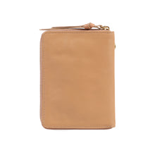 Load image into Gallery viewer, PIERRE PASSPORT HOLDER - Hidesign