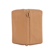 Load image into Gallery viewer, PIERRE PASSPORT HOLDER - Hidesign