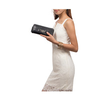 Load image into Gallery viewer, SELENA W1 ZIP AROUND WALLET