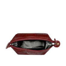 Load image into Gallery viewer, TASHI WASH BAG - Hidesign