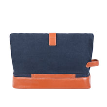 Load image into Gallery viewer, TENZING 01 WASH BAG - Hidesign