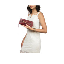 Load image into Gallery viewer, VALERIE W2 ZIP AROUND WALLET