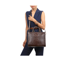 Load image into Gallery viewer, WINDSOR 01 SHOULDER BAG