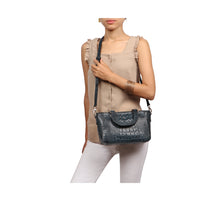 Load image into Gallery viewer, WINDSOR 03 SLING BAG