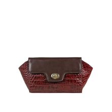 Load image into Gallery viewer, Ee Atria 04 Red Leather Clutch Wallet
