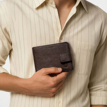 Load image into Gallery viewer, Ee 272-2020S  Brown Leather Bi-Fold Wallet
