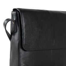 Load image into Gallery viewer, Ee Salvodor 01 Black Leather  Messenger Bag
