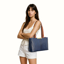 Load image into Gallery viewer, Ee Leo 01 Blue Leather Tote Bag
