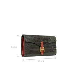 Load image into Gallery viewer, Ee Harper W1  Green Leather Trifold Wallet

