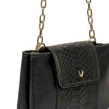 Load image into Gallery viewer, Ee Aquarius 01 Black Leather Shoulder Bag
