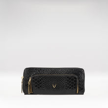 Load image into Gallery viewer, Ee Katniss W1-M Black Leather Zip Around Wallet
