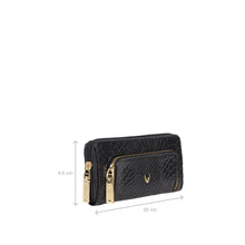 Load image into Gallery viewer, Ee Katniss W1-M Black Leather Zip Around Wallet
