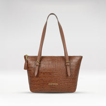 Load image into Gallery viewer, Cusco 01 Tan Leather Tote Bag
