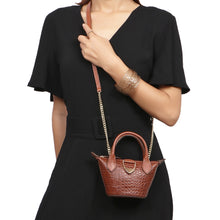 Load image into Gallery viewer, ROSARIO 04 SLING BAG
