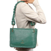 Load image into Gallery viewer, HERA 01 SHOULDER BAG
