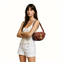 Load image into Gallery viewer, Preserve - 03 Tan Leather Shoulder Bag
