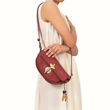 Load image into Gallery viewer, Preserve - 03 Red Leather Shoulder Bag
