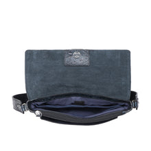 Load image into Gallery viewer, GATWICK 01  SHOULDER BAG
